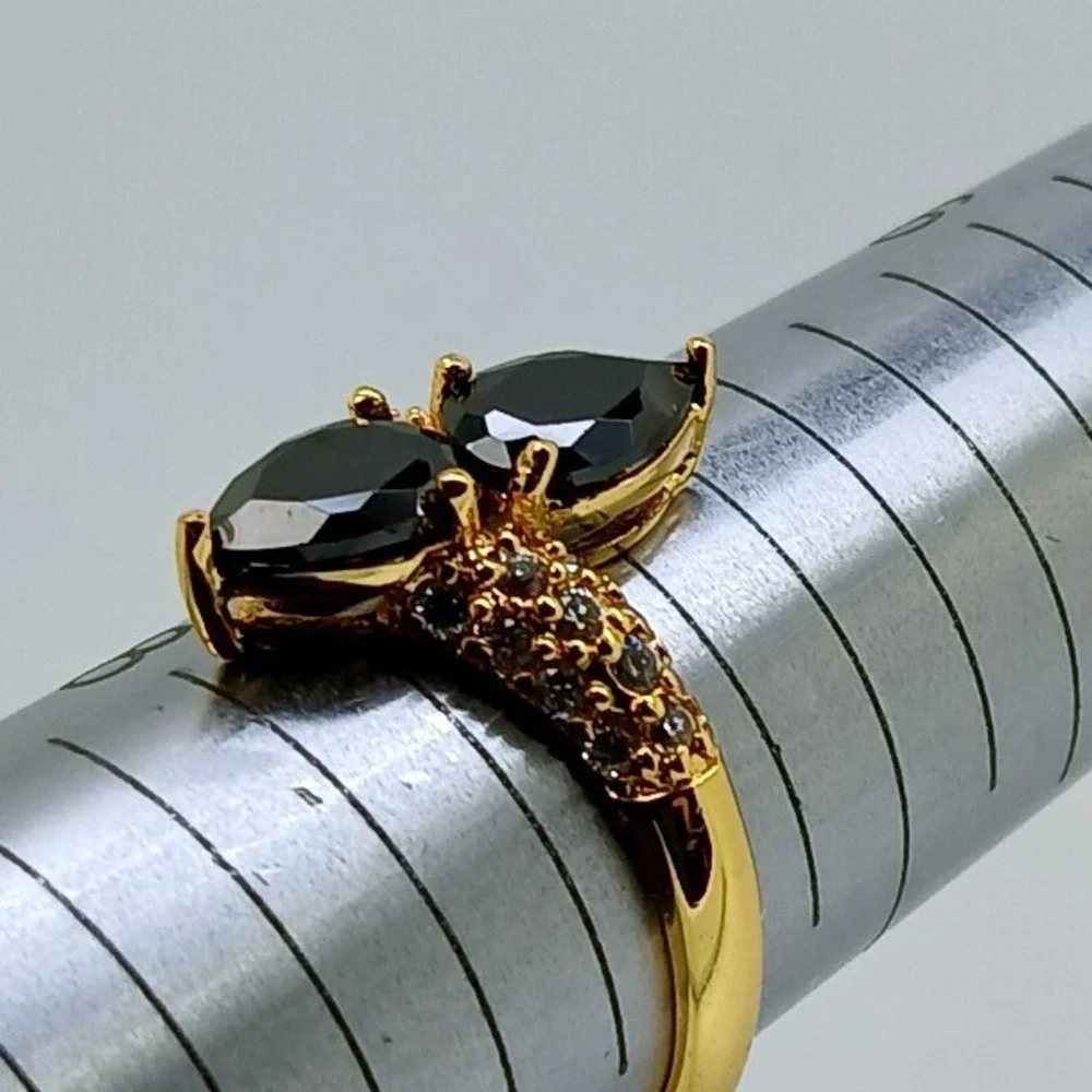 Vintage Gold Tone Bypass Black Pear Cut Pavé Sim Diamond CZ Accent Ring Size 7.5